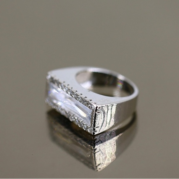 SOLD- Solid Sterling Silver Ring w/ Rectangular & Round Stones - size 7.25 - Picture 6 of 11
